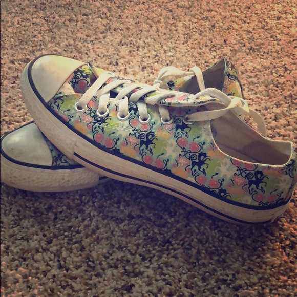 Converse Shoes - Colorful converse low tops Unicorns!